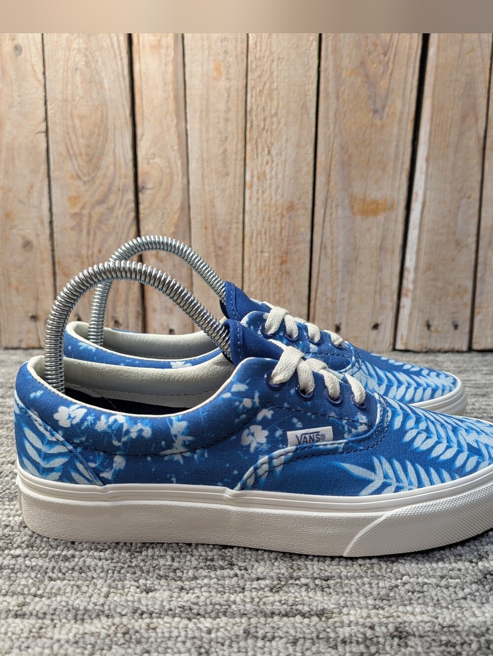 Vans Era 'Solar Floral' in "True Blue/Marshmallow" Size 7 Women/5.5 Men